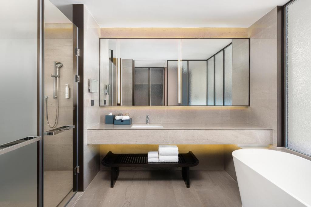 Koupelna v ubytování Jieyang Marriott Hotel