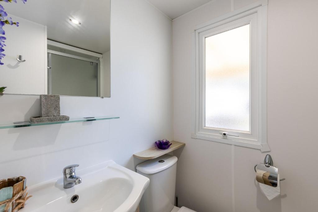 Łazienka w obiekcie Mobilhome 6-8 personnes Cap Ferret