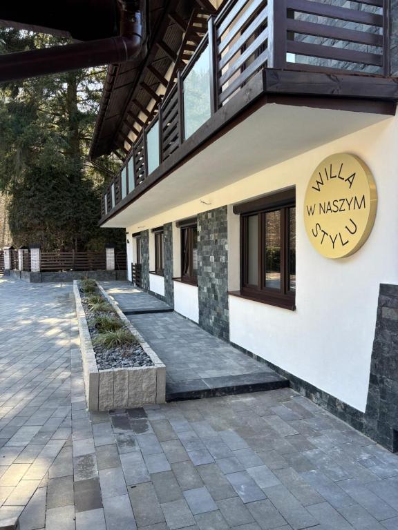 Budova, kde se vila nachází