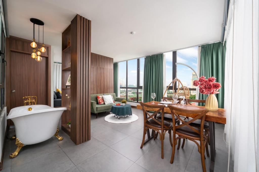 Χώρος καθιστικού στο Sabi Home Tay Ho Hanoi