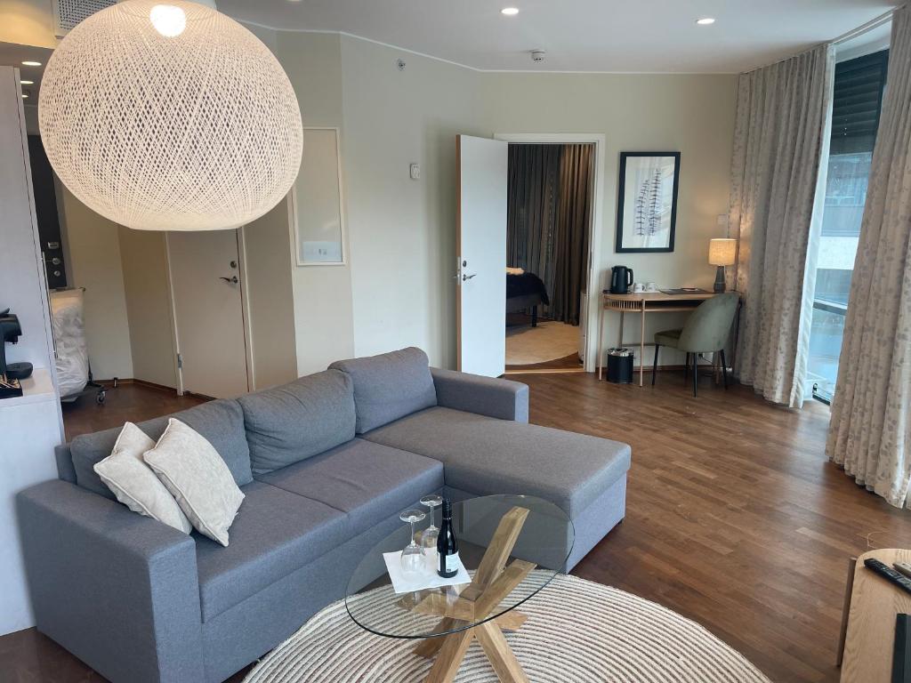 Posezení v ubytování Thon Hotel Halden