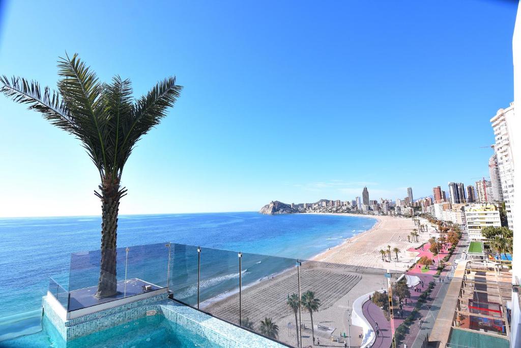 A general sea view or a sea view taken from Az apartmant