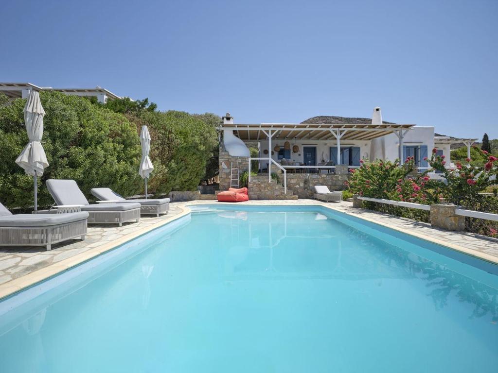 Πισίνα στο ή κοντά στο Villa Dalida