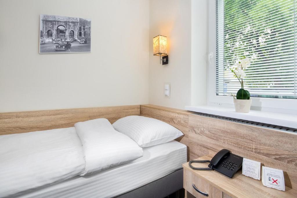 Automobil Hotel - Resim 14