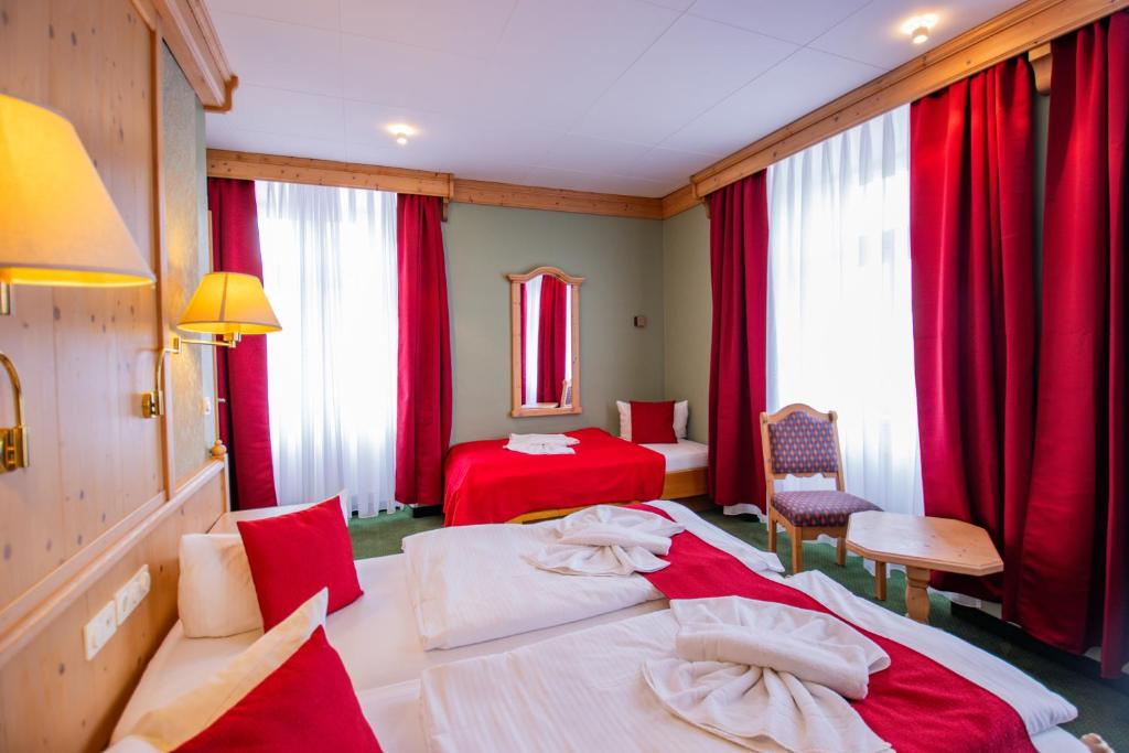 Hotel Schloss Nebra - Habitación Triple Confort En El Castillo