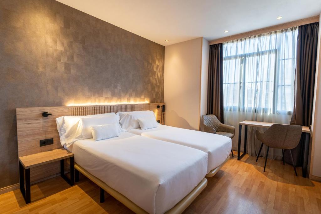 Petit Palace Eixample - Resim 40