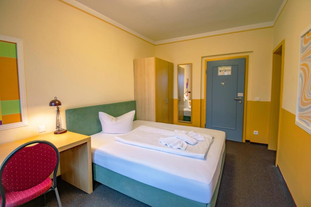 Hotel Schloss Nebra - Chambre Simple Économique Dans La Dépendance