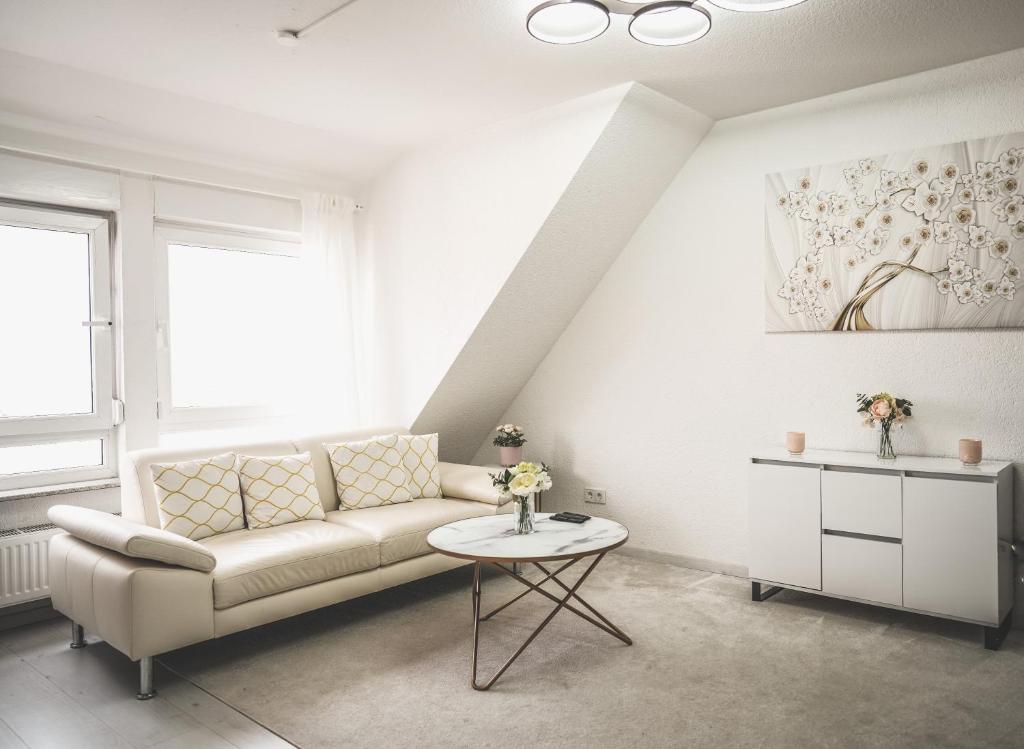 Galeriebild der Unterkunft Exklusive Maisonette Wohnung am See, 5 Min zur SAP, Smart TV & Netflix - WeHome Premium in Sankt Leon-Rot
