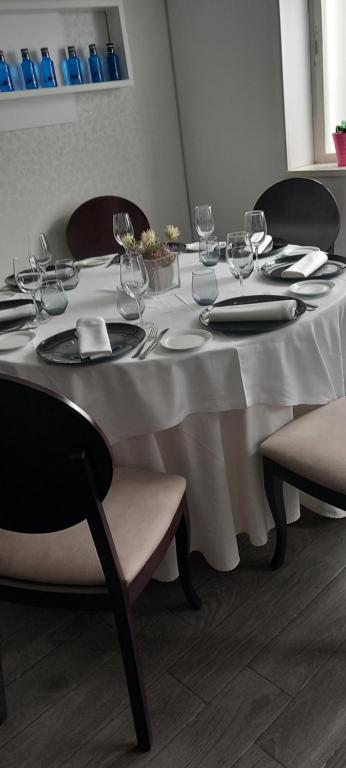 Restaurace v ubytování Hostal Las Cadenas
