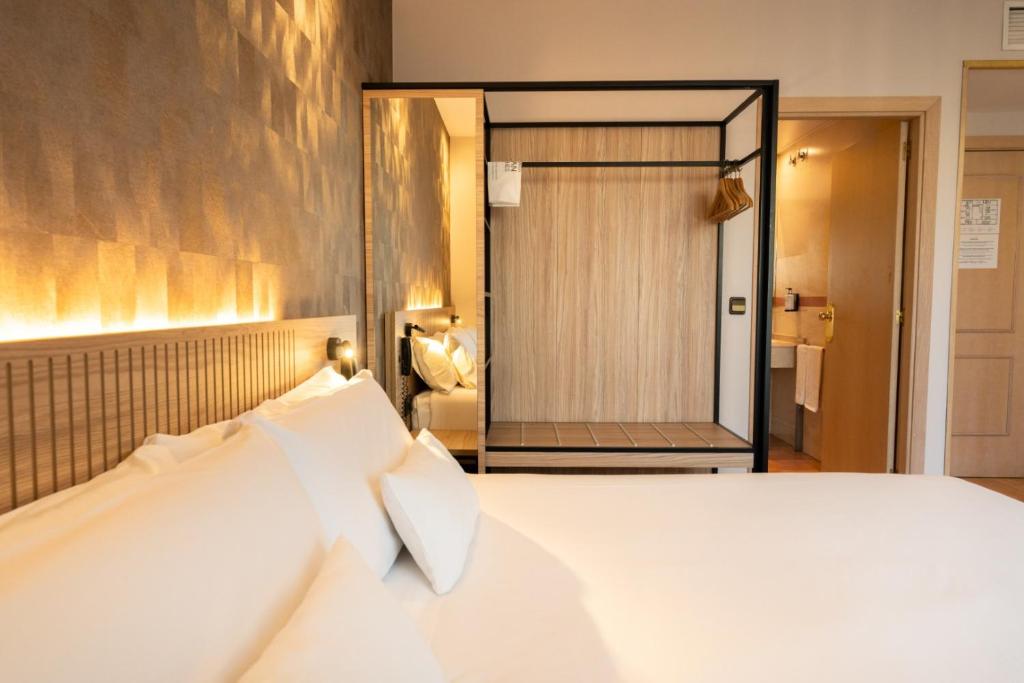 Petit Palace Eixample - Resim 43