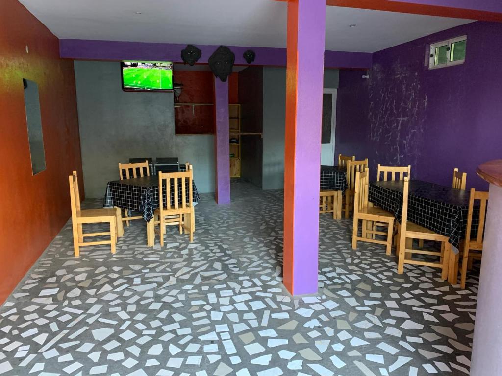 TV a/nebo společenská místnost v ubytování TCHAN LOVe