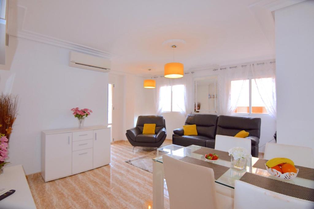 Posezení v ubytování Acogedor apartamento a 200 m de la playa