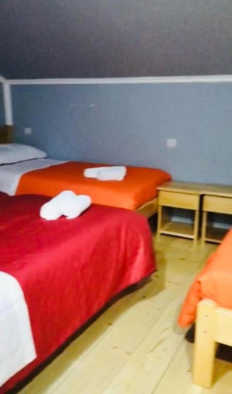 Postel nebo postele na pokoji v ubytování Guest House pesvebi