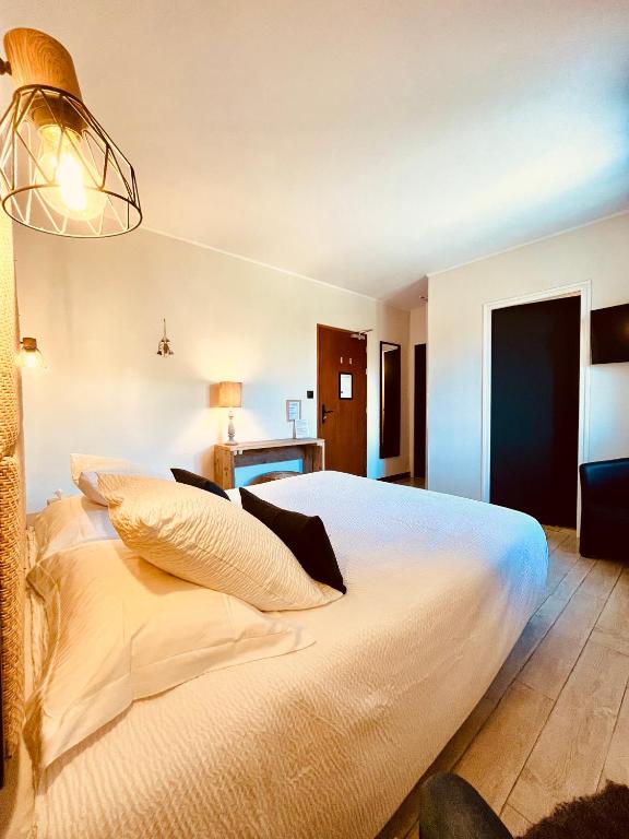 Hôtel les Chaumettes - Standaard Queen Kamer