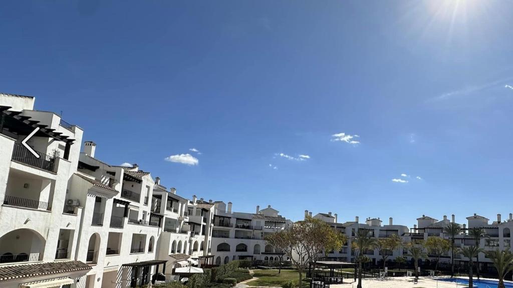 Bazén v ubytování La Torre Golf Resort nebo v jeho okolí