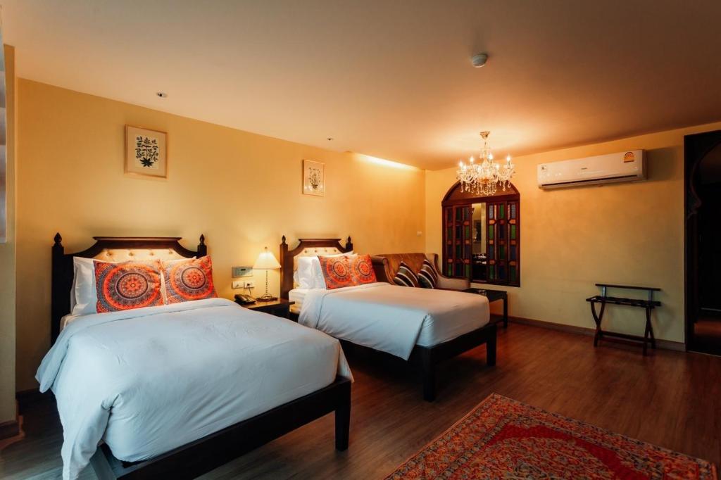 SHEIK ISTANA HOTEL CHIANGMAl - Resim 16