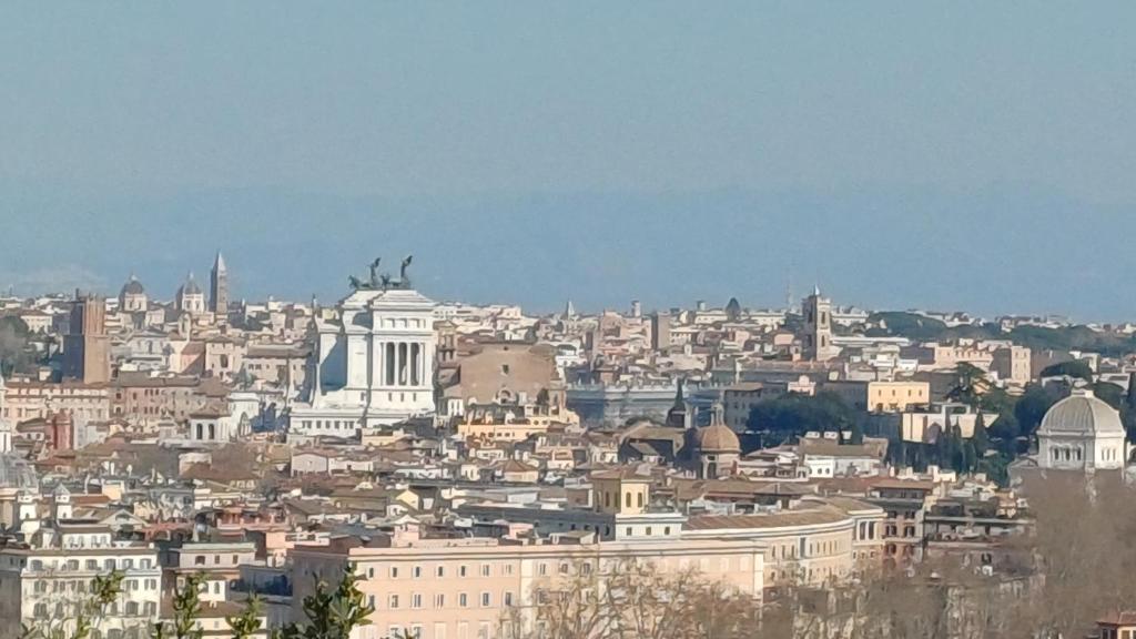 Uma vista geral de Roma ou a vista da cidade a partir da casa de hóspedes
