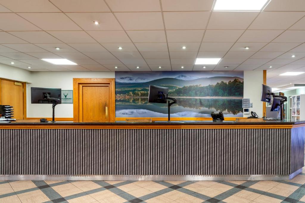 Vstupní hala nebo recepce v ubytování Coylumbridge Resort Hotel