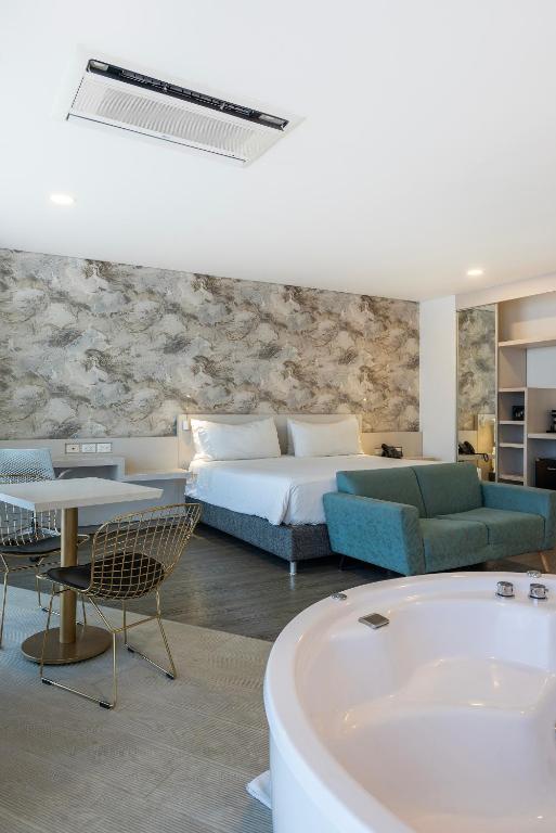 Posezení v ubytování Hotel Black Tower Premium