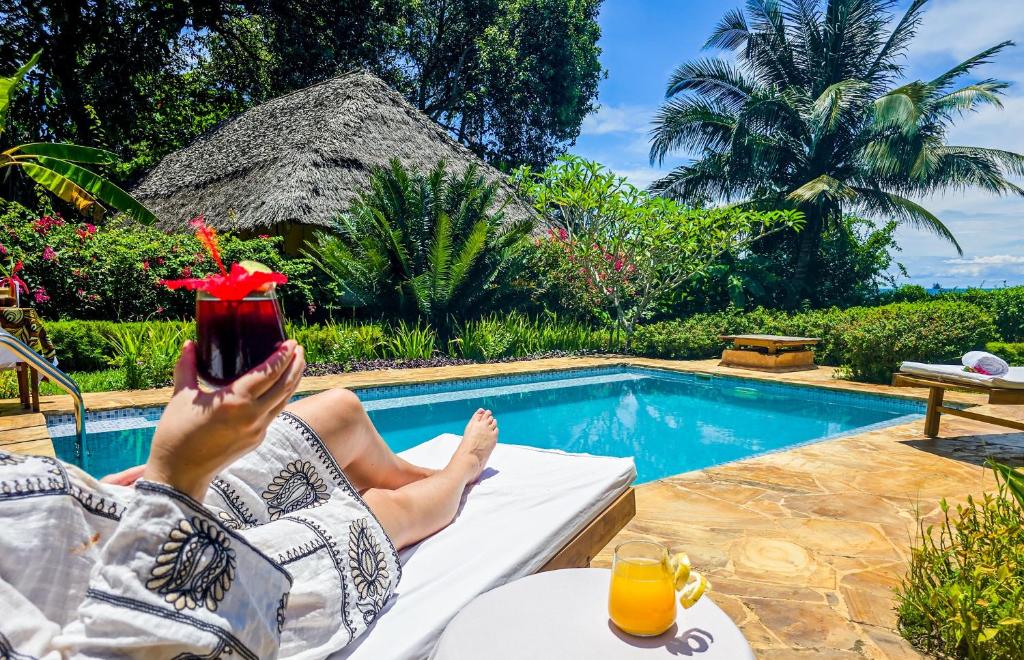 Bazén v ubytování Zanzi Resort Private Paradise nebo v jeho okolí