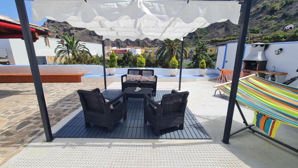 Patio nebo venkovní prostory v ubytování Casa Marcos in La Gomera with relaxing terrace