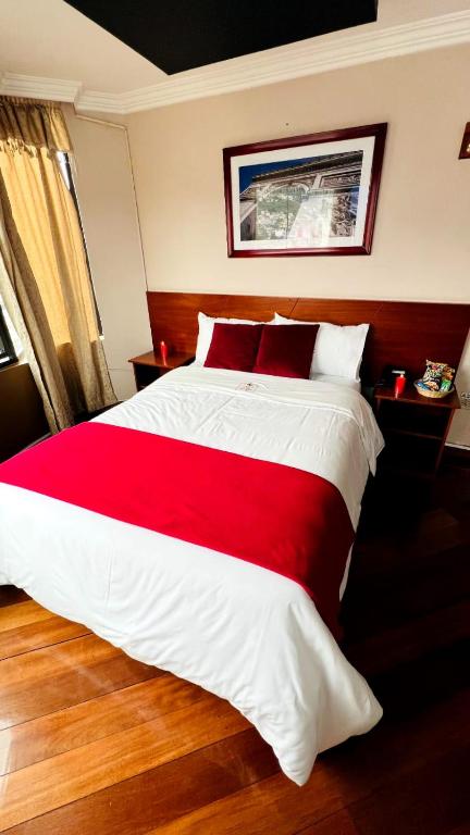 Postel nebo postele na pokoji v ubytování HOTEL MADURAI
