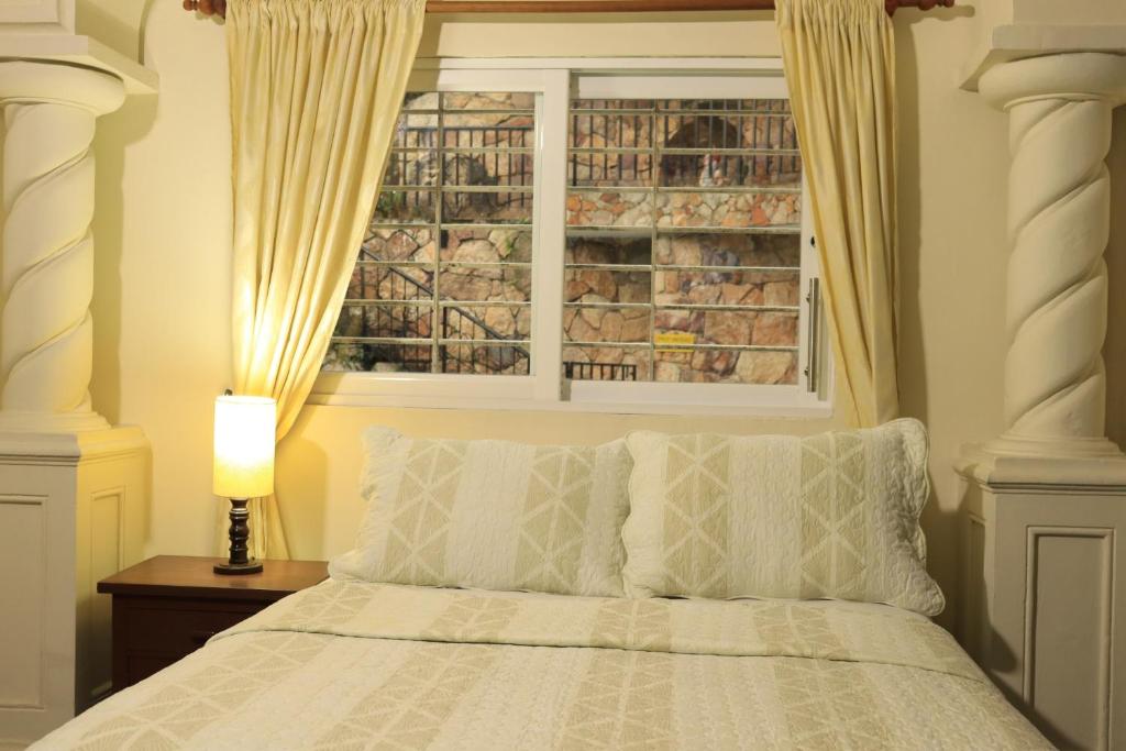 Hotel Stein Colonial - غرفة ثلاثية
