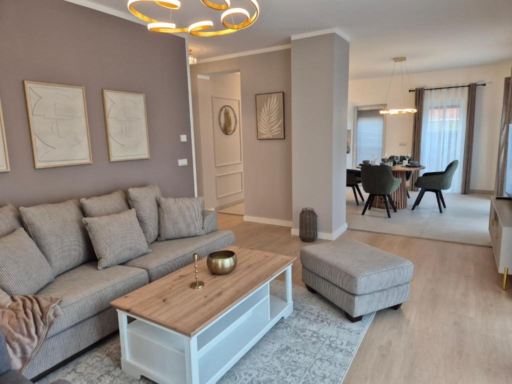 Posezení v ubytování PuraVida Apartments Berlin Heiligensee