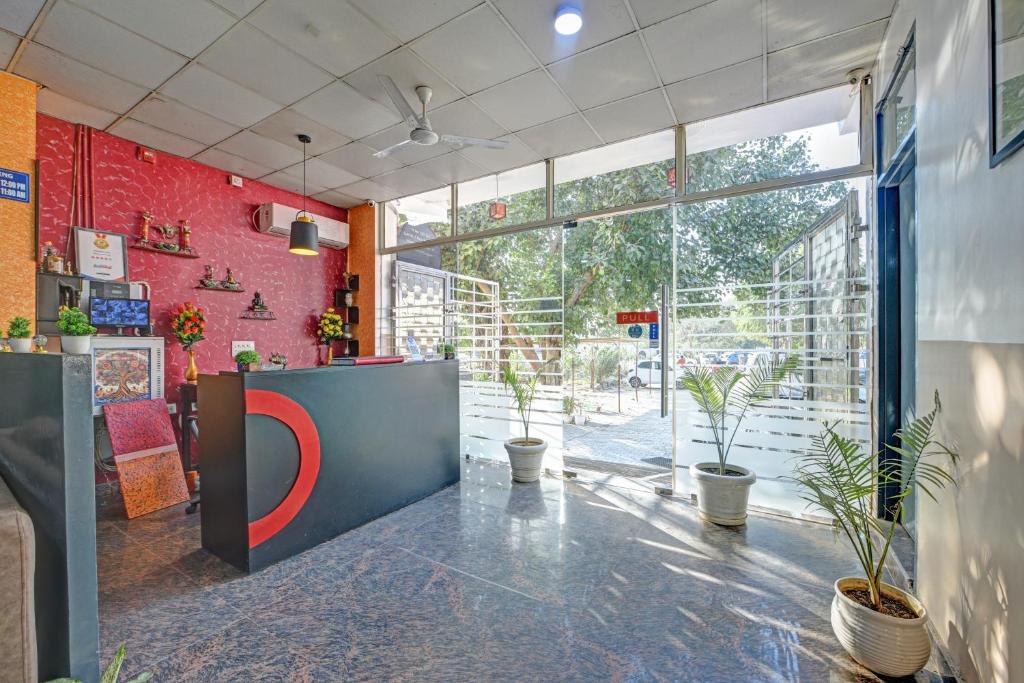 Fotografie z fotogalerie ubytování Royal Spark Inn1 - Medicity Gurugram, Near Medanta Hospital v destinaci Gurgáon