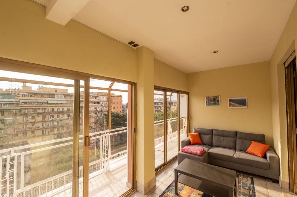 Spacious and Bright 3BR Family Apartment
