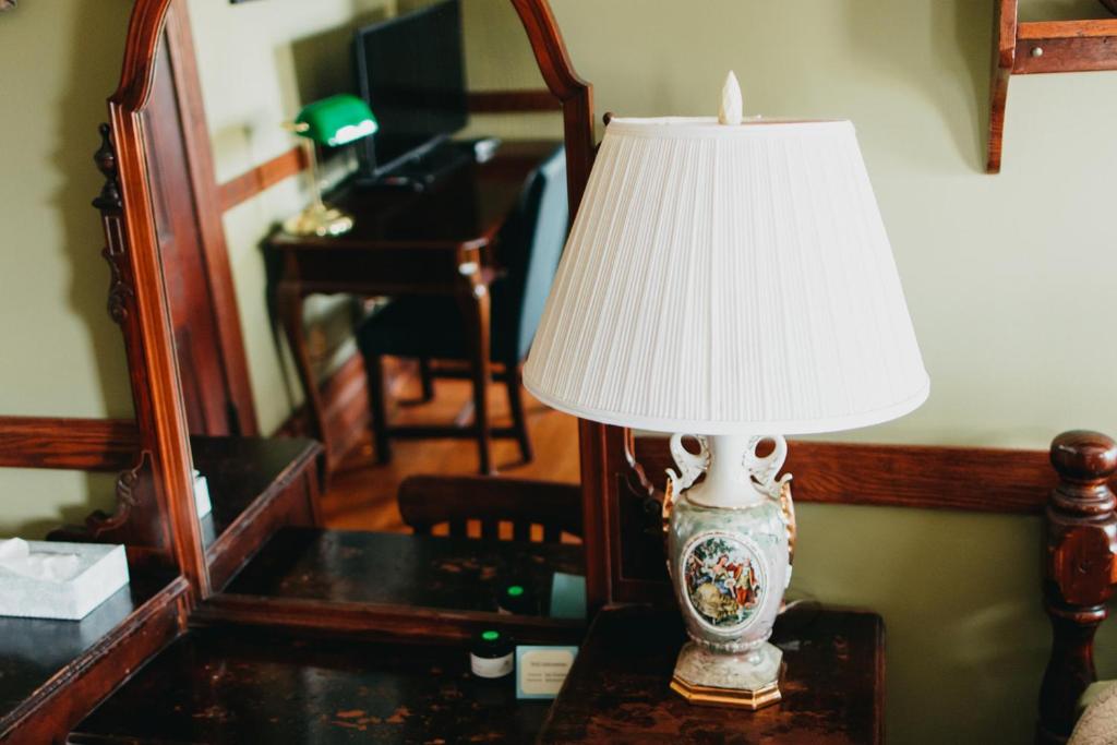 Friendly City Inn B&B - Habitación Queen