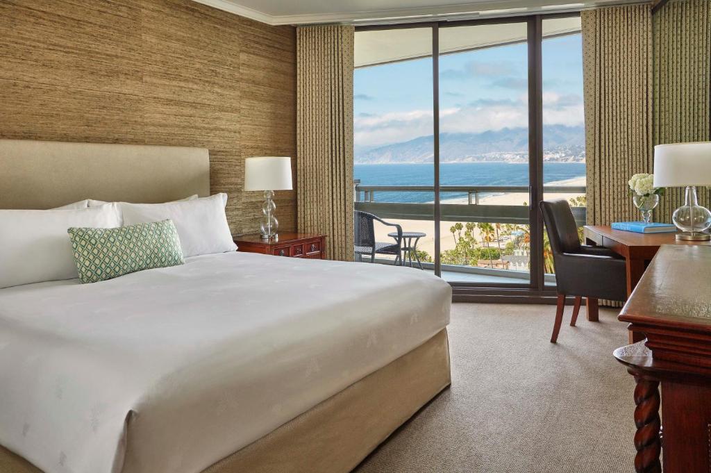 Fairmont Miramar Hotel & Bungalows - Deluxe King Room With Ocean View