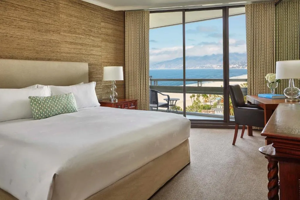 Deluxe Ocean View Room with Two Double Beds
