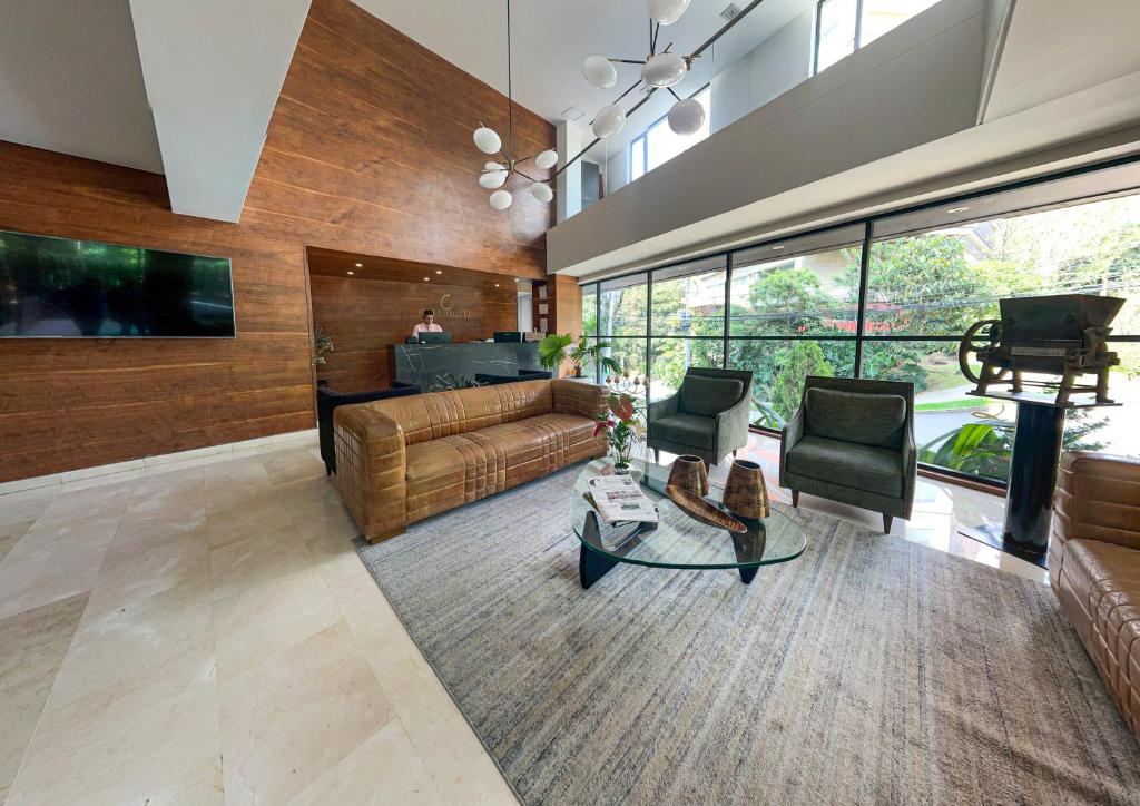 Posezení v ubytování Cafe Hotel Medellín
