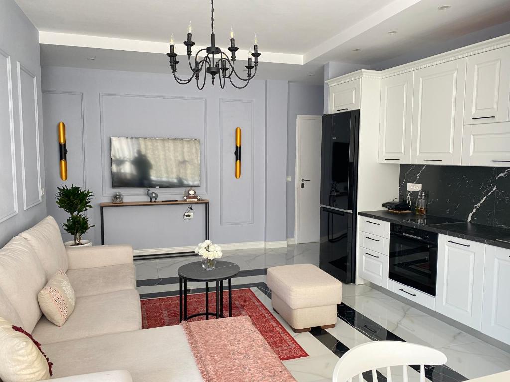 Lalzi Luxe Retreat