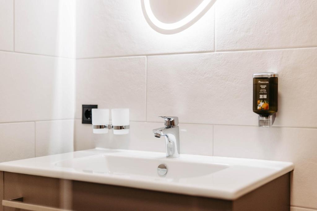 Koupelna v ubytování Easy Room - Self Check In - Out