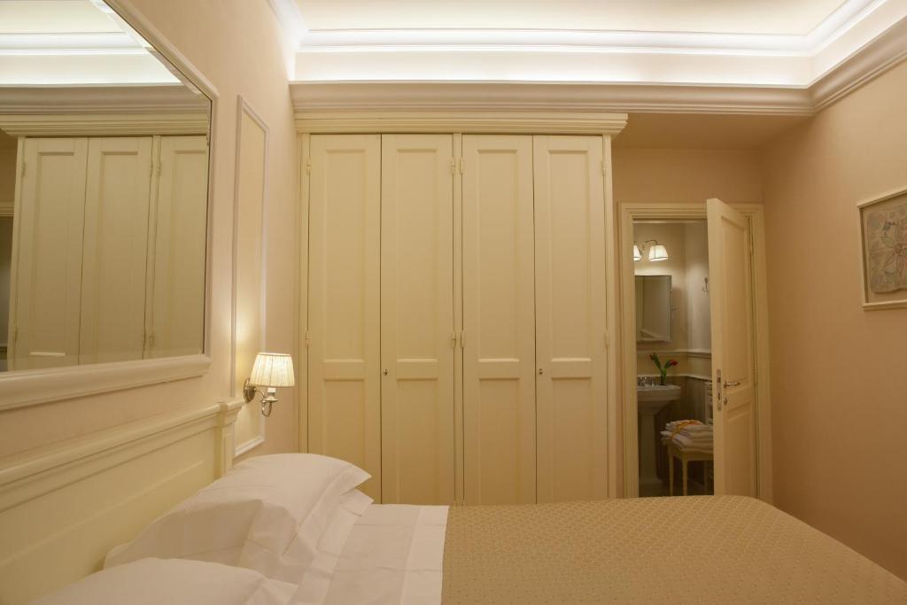 Granduomo Charming Accomodation - 19