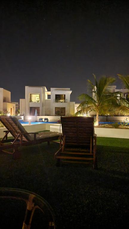 Bazén v ubytování Hawana Salalah Poolside Apartment nebo v jeho okolí