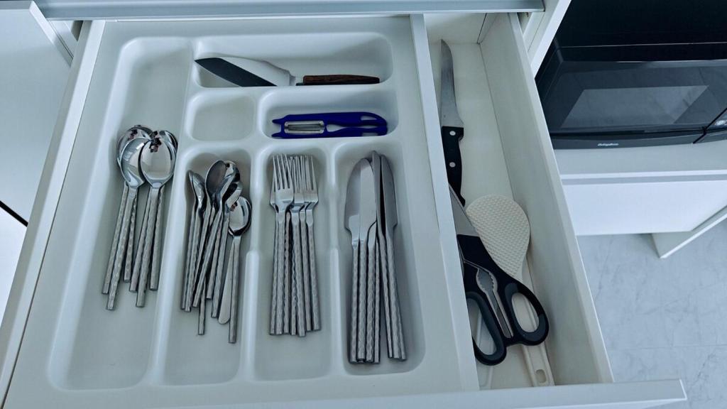 Spacious Getaway in Cambridge - 4 Bedrooms House with 3 bathrooms - Resim 28