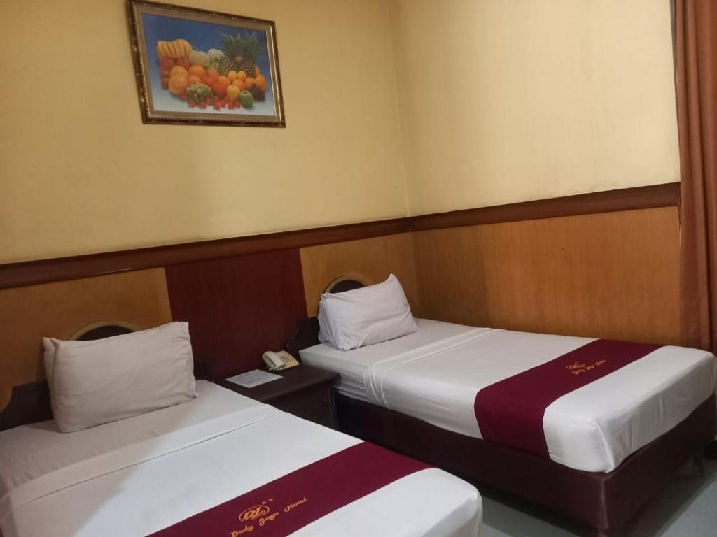 Urbanview Hotel Dedy Jaya Brebes - Chambre Lits Jumeaux Standard