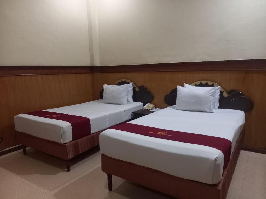 Urbanview Hotel Dedy Jaya Brebes - Grande Chambre Lits Jumeaux