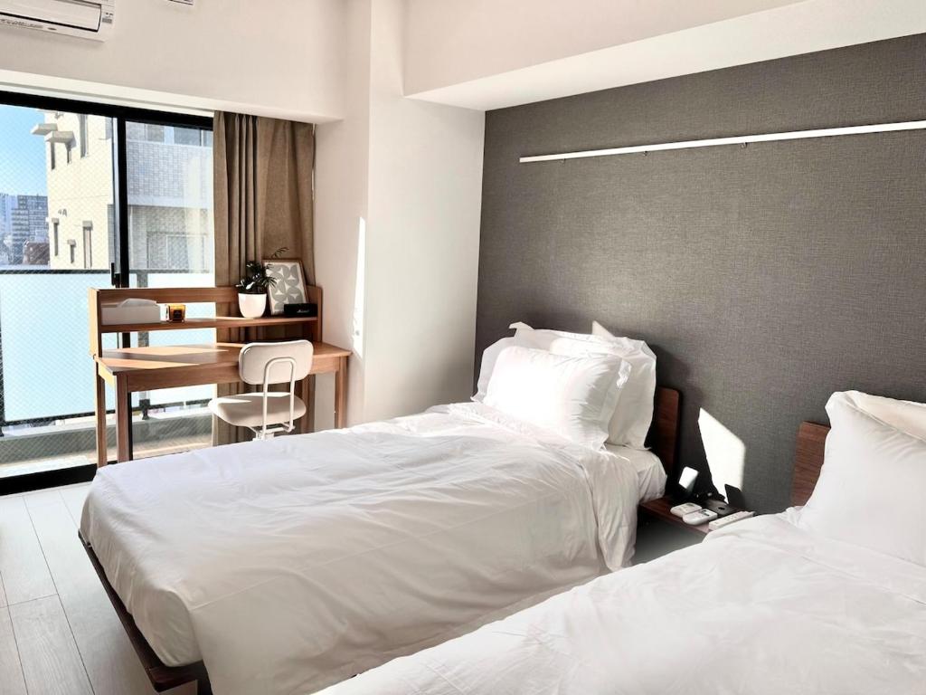 1002 Deluxe Double Room