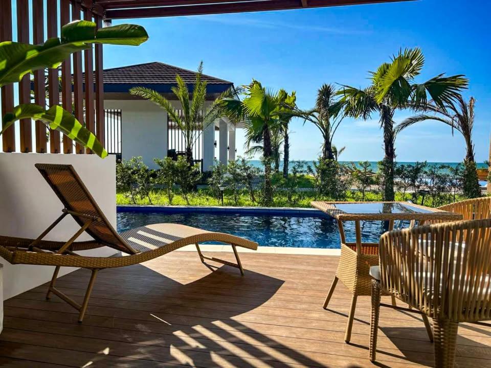 Bazén v ubytování Hudor Resort - Bauang, La Union nebo v jeho okolí