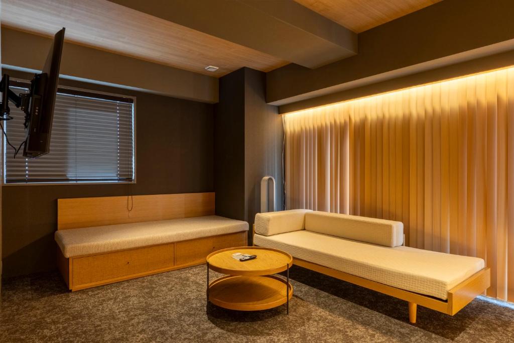 Posezení v ubytování HOTEL TOMOS ASAKUSA