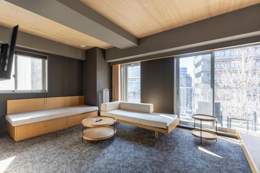 Posezení v ubytování HOTEL TOMOS ASAKUSA
