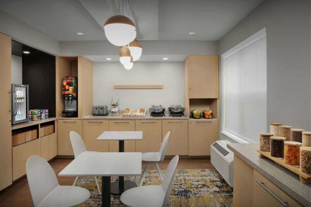 TownePlace Suites Pensacola photo