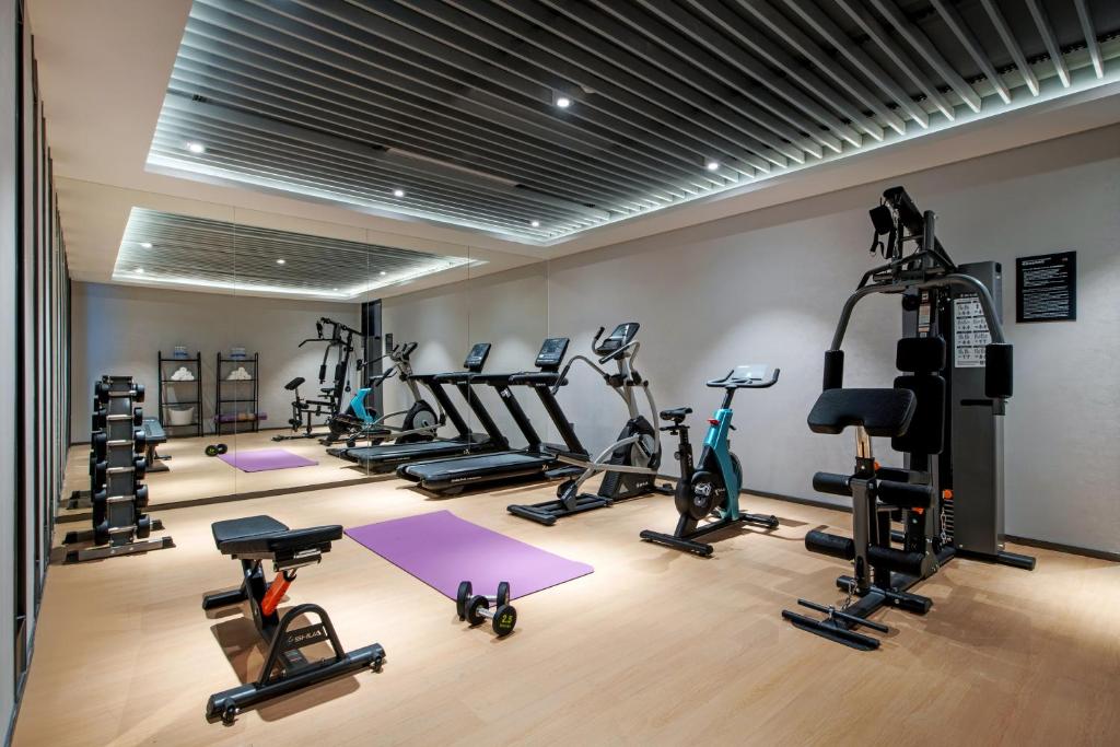 CityNote希诺酒店(广州北京路步行街越秀公园店)的健身中心和/或健身设施