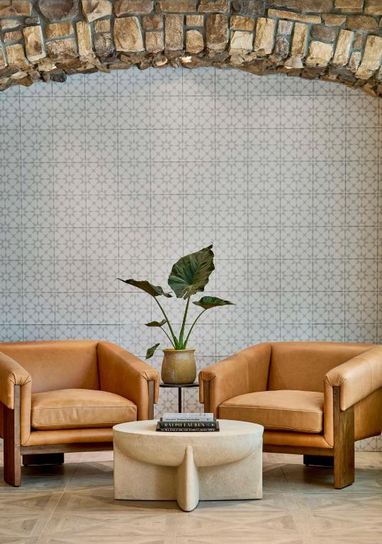 Bellasera Hotel & Suites Paso Robles, Tapestry by Hilton的休息区