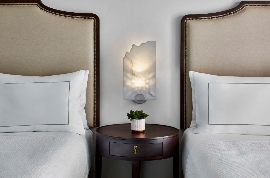 Bellasera Hotel & Suites Paso Robles, Tapestry by Hilton - 一卧室套房 - 带两张大号床和沙发床