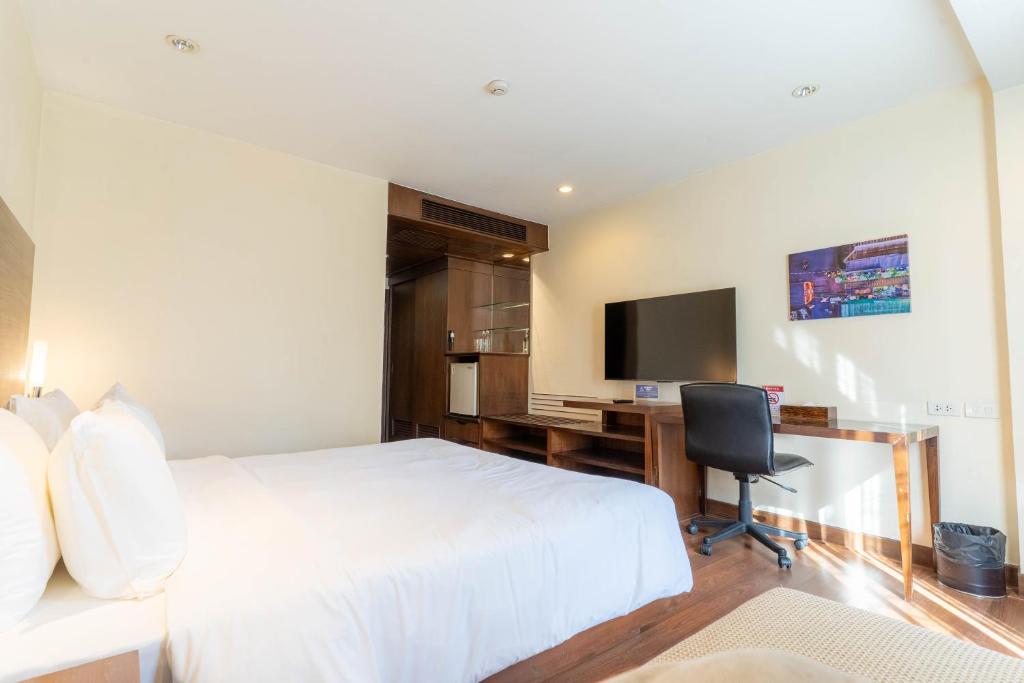 Journeyhub Sukhumvit 26, Bangkok - Formerly St James Hotel - Resim 41